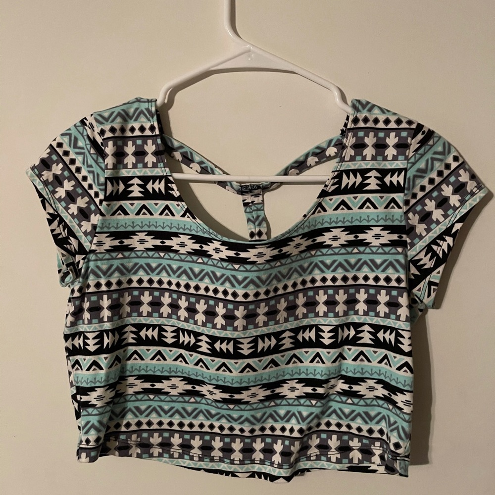 Crop top